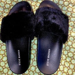 Steve Madden sandals! 💗